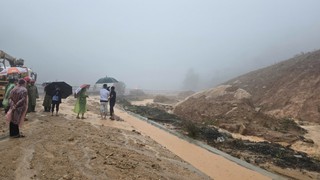 Tổng lực cứu hộ vụ sạt lở ở đèo Khánh Lê, Khánh Hòa