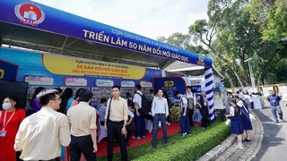 Giới thiệu các thành tựu nổi bật của 50 năm đổi mới giáo dục