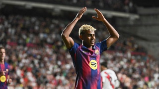 Ở Barcelona, Yamal viết tiếp lịch sử Camp Nou