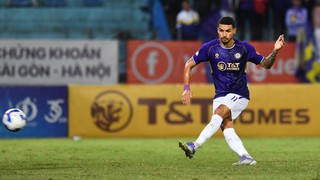 Vì sao Hoàng Hên đã có quốc tịch Việt Nam và có phong độ cao nhưng chưa được HLV Kim Sang Sik triệu tập?