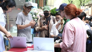 Nhiếp ảnh gia Thịnh Lê mang “đá lạ” của Hạ Long vào TP.HCM