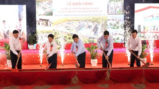 Phó Thủ tướng Nguyễn Chí Dũng dự Lễ khởi công xây dựng 5 trường học ở biên giới Tuyên Quang