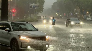 Dự báo thời tiết ngày 11/12: Nhiều khu vực mưa to, cảnh báo mưa đá, sạt lở đất