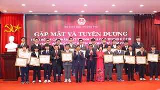 Bộ Giáo dục và Đào tạo gặp mặt, tuyên dương học sinh Olympic và KHKT quốc tế năm 2025