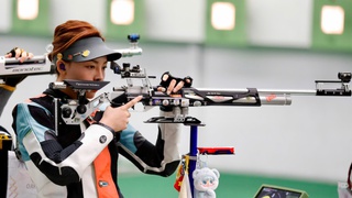 Áp lực tâm lý khiến xạ thủ Phí Thanh Thảo và Lê Mộng Tuyền lỡ HCV SEA Games 33