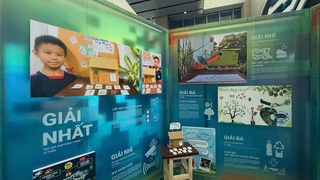 "Không khí thêm trong, cuộc sống thêm màu": Bụi mịn qua mắt trẻ em