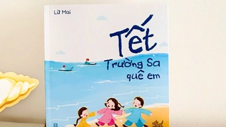 Mùa Xuân nơi đảo xa qua đôi mắt trẻ thơ