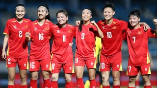 Huỳnh Như lập vô số kỷ lục, đội tuyển nữ Việt Nam hừng hực khí thế đua vô địch SEA Games 33