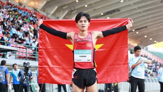Nguyễn Trung Cường mang về tấm HCV thứ 7 cho điền kinh Việt Nam