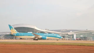 Sân bay Long Thành: Máy bay lớn nhất Việt Nam hạ và cất cánh thành công