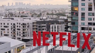 Netflix tham gia cuộc đua thâu tóm Warner Bros Discovery