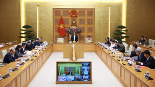 Thủ tướng họp triển khai chiến dịch Quang Trung, "thần tốc" xây nhà cho người dân bị thiên tai