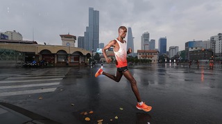 Runner nước ngoài thay đổi cuộc sống nhờ sang Việt Nam chạy bộ