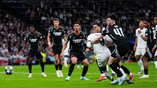 Siêu máy tính dự đoán nhà vô địch Cúp C1: Arsenal chưa đủ tầm, Inter Milan đại thắng Barcelona