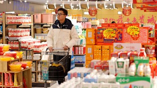 Trung Quốc tung loạt biện pháp thúc đẩy tiêu dùng dịch vụ nội địa