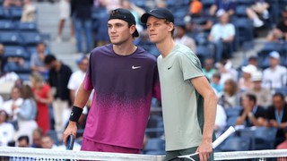 Jannik Sinner chuẩn bị trở lại sau án phạt doping, tay vợt số 6 thế giới lên tiếng bênh vực