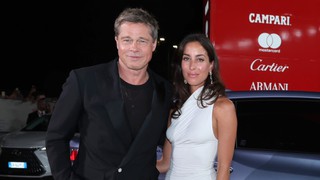 Brad Pitt cầu hôn bạn gái Ines de Ramon và chuẩn bị một đám cưới tại nhà thờ