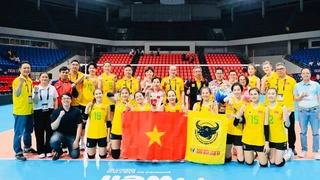 Tin nóng thể thao tối 27/4: VTV Bình Điền Long An được 'tiếp lửa' trước trận chung kết châu Á; tiền đạo nhập tịch bắn tín hiệu tới HLV Kim Sang Sik