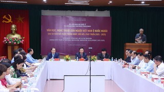 Để văn học, nghệ thuật của người Việt Nam ở nước ngoài phát triển mạnh mẽ trên tinh thần dân tộc