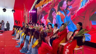 Lễ hội "Bách thiện hiếu vi tiên" tôn vinh đạo hiếu người Việt