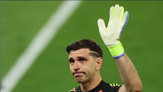 Ngôi sao giúp Messi vô địch World Cup bật khóc khi chuẩn bị nói lời chia tay