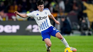 Barca bán cầu thủ đầu tiên trong kỳ chuyển nhượng mùa Hè