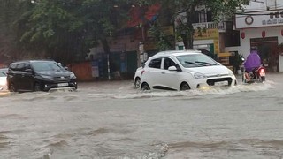 Bắc Bộ và Bắc Trung Bộ mưa lớn, cảnh báo nguy cơ lũ quét, sạt lở ở 15 tỉnh