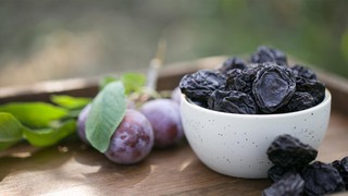 Yêu ngay Mận khô California: Bí quyết cho dinh dưỡng, ngon và tiện lợi