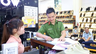 Thanh Hóa tạm giữ toàn bộ lô hàng giả thương hiệu nổi tiếng