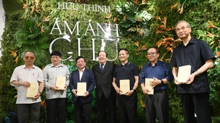 Nhà thơ Hữu Thỉnh ra mắt sách phê bình văn học ở tuổi 84
