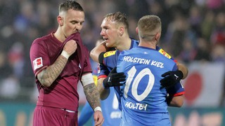 Nhận định, soi tỷ lệ Augsburg vs Holstein Kiel 20h30 ngày 4/5, Bundesliga vòng 32