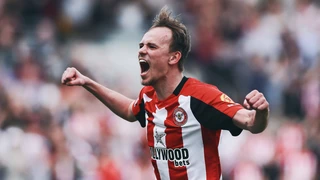 TRỰC TIẾP bóng đá Brentford vs MU (1-1): Damsgaard gỡ hòa, Quỷ đỏ đánh mất lợi thế chóng vánh 