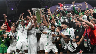Gã nhà giàu Saudi Arabia chinh phục thành công chiếc cúp mà Ronaldo thất bại