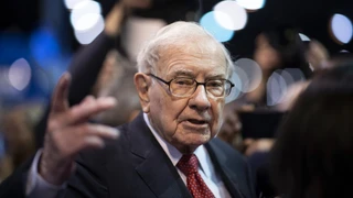Tỷ phú Warren Buffett sắp nghỉ hưu: Nhìn lại 6 thập kỷ huy hoàng