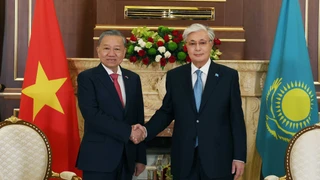 Tổng Bí thư Tô Lâm và Phu nhân bắt đầu thăm cấp Nhà nước Cộng hòa Kazakhstan
