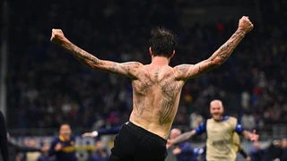Francesco Acerbi: Ngày 'đôi cánh thiên thần' được phép tung bay