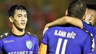 Tiến Linh và B.Bình Dương 'đặt cược' vào HLV Anh Đức 