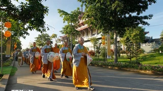Người dân TP.HCM háo hức trải nghiệm Đại lễ Vesak Liên Hợp Quốc 2025