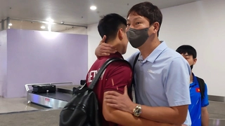 Đội tuyển Việt Nam về nước, HLV Kim Sang-sik tái ngộ học trò dịp FIFA Days tháng 10