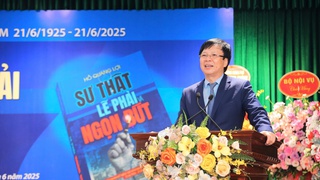 Ra mắt sách “Sự thật, lẽ phải và ngọn bút” của nhà báo Hồ Quang Lợi
