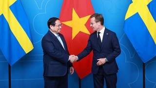 Hình ảnh Thủ tướng Phạm Minh Chính hội đàm với Thủ tướng Thụy Điển