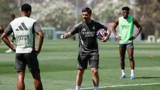 Xabi Alonso đối mặt với nhiều câu hỏi ở FIFA Club World Cup 2025