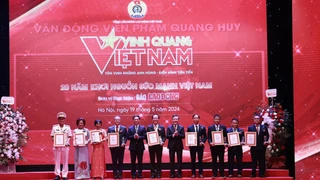 "Vinh quang Việt Nam": Vinh danh những khát vọng cống hiến không ngừng