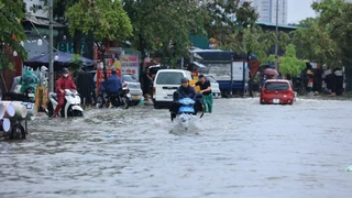 Cảnh báo ngập úng khu vực nội thành Hà Nội