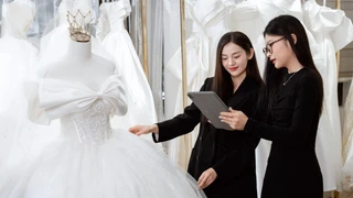 Tôn lên vẻ đẹp rạng ngời trong váy cưới cùng stylist Cali Bridal