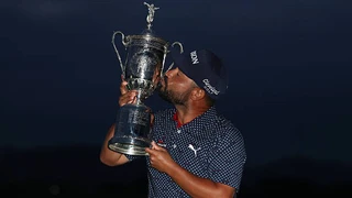 Vô địch US Open 2025, J.J. Spaun nhảy vọt 17 bậc, lần đầu lọt top 10 golfer xuất sắc nhất thế giới