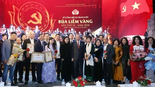 Khẳng định vai trò dẫn dắt, định hướng và bảo vệ những người làm báo