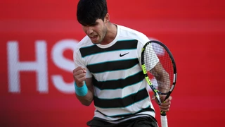 Alcaraz thiết lập cột mốc đáng tự hào sau trận đấu dài nhất 34 năm ở giải tennis lớn tại Anh