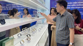 Trưng bày hơn 300 sản phẩm vi phạm về gian lận thương mại, hàng giả