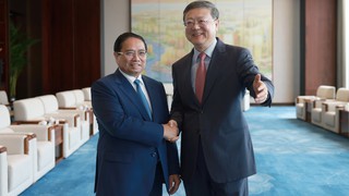Thủ tướng Phạm Minh Chính gặp Bí thư Thượng Hải Trần Cát Ninh